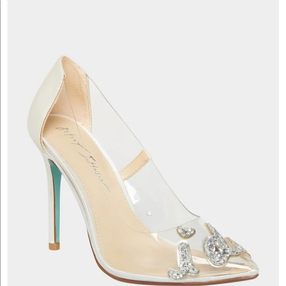 Never worn Betsey Johnson “I Do” heels